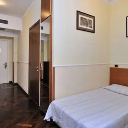Virgilio Hotel 3*